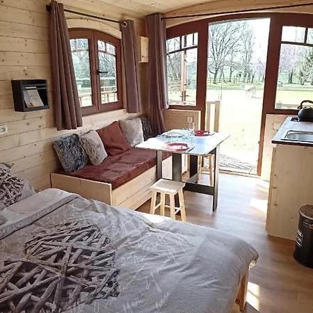 Camping Roulottes Les Alpaguettes *